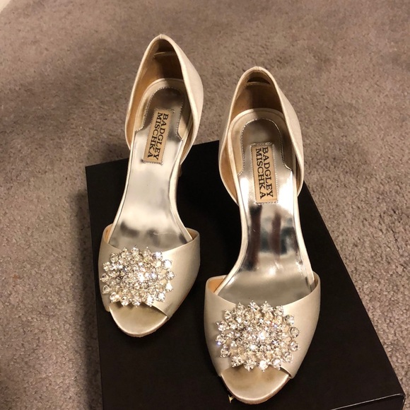 Badgley Mischka Lacie heels size 6 - Picture 2 of 6